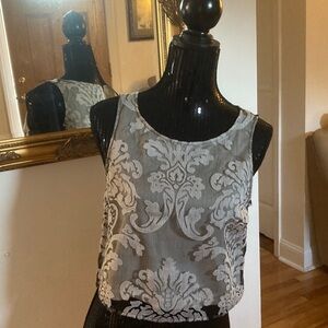 J.O.A. Gray and White Patterned Tank Top